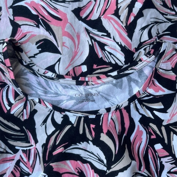 Catherines Floral Tunic T-Shirt Women's Plus 1X Multicolor Short Sleeve Casual - Picture 4 of 4